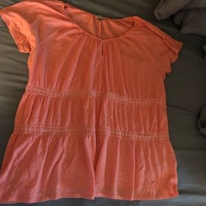 18/20W Peach shirt